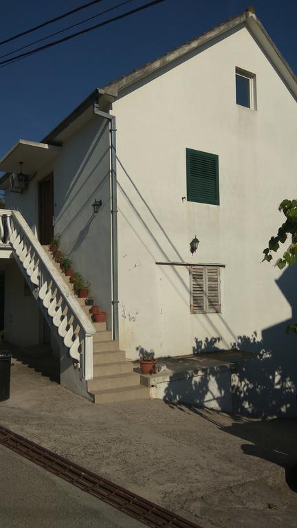 House Sarovic Διαμέρισμα Τίβατ Εξωτερικό φωτογραφία