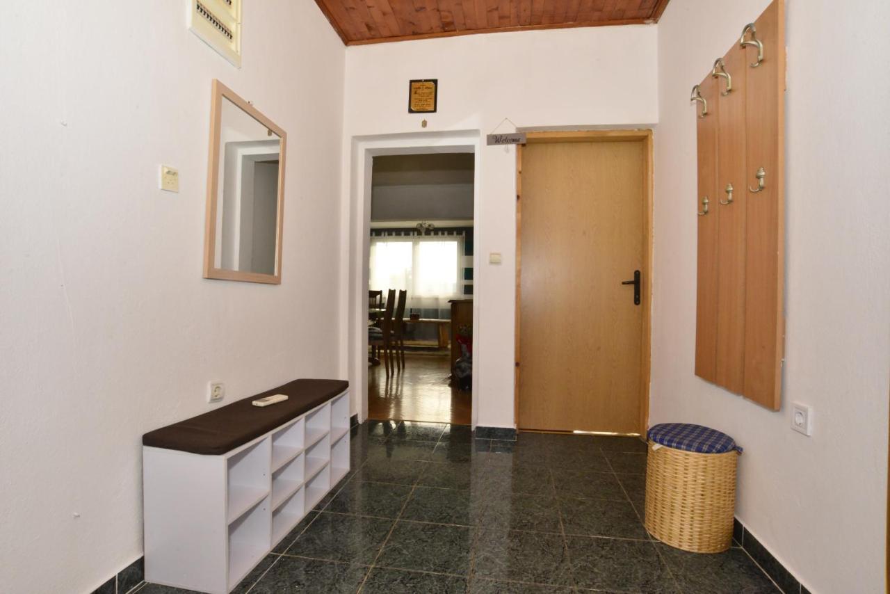 House Sarovic Διαμέρισμα Τίβατ Εξωτερικό φωτογραφία