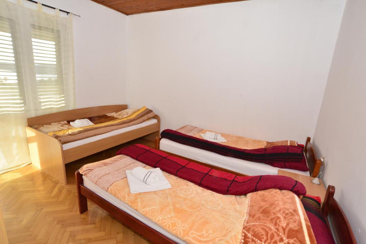 House Sarovic Διαμέρισμα Τίβατ Εξωτερικό φωτογραφία
