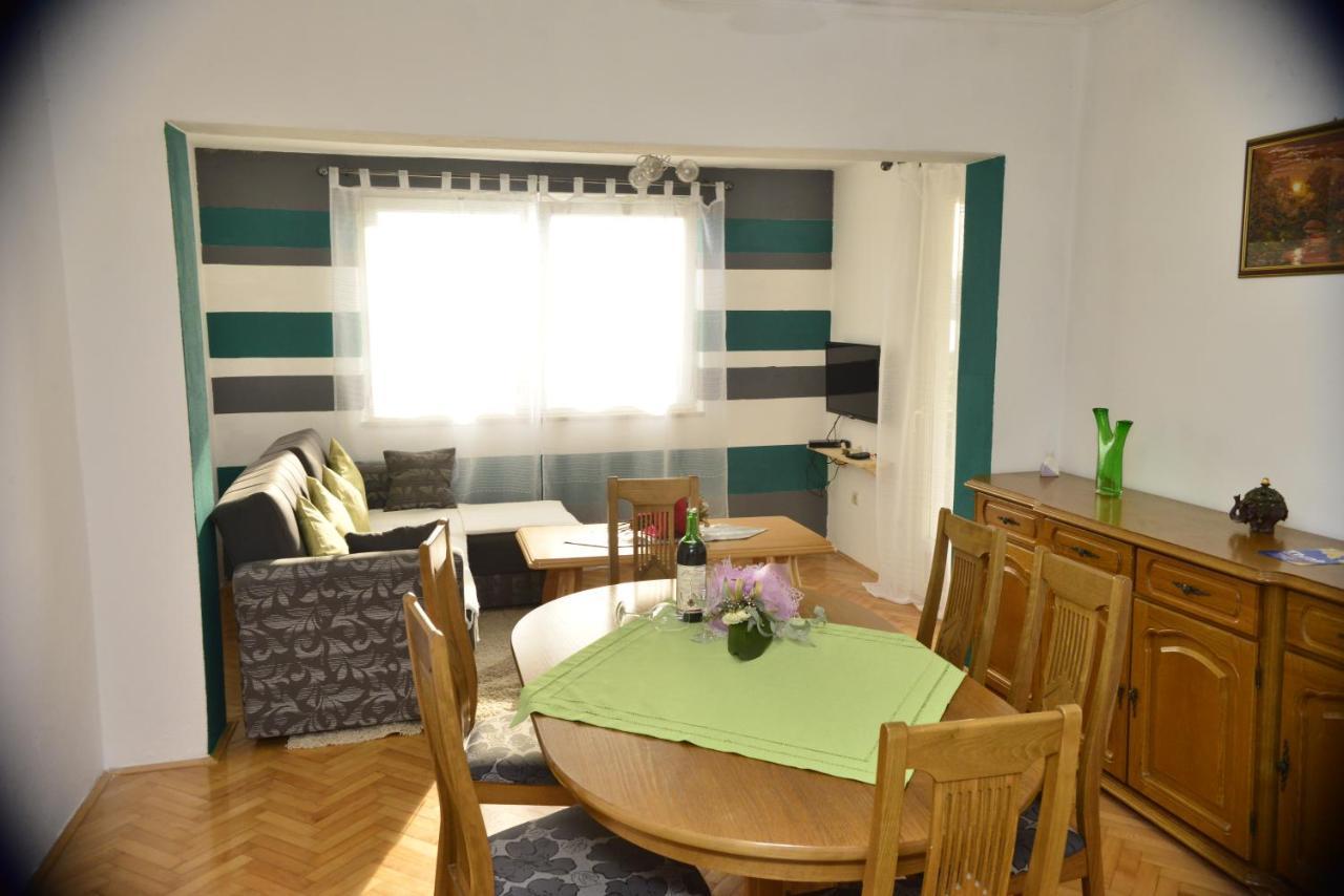 House Sarovic Διαμέρισμα Τίβατ Εξωτερικό φωτογραφία