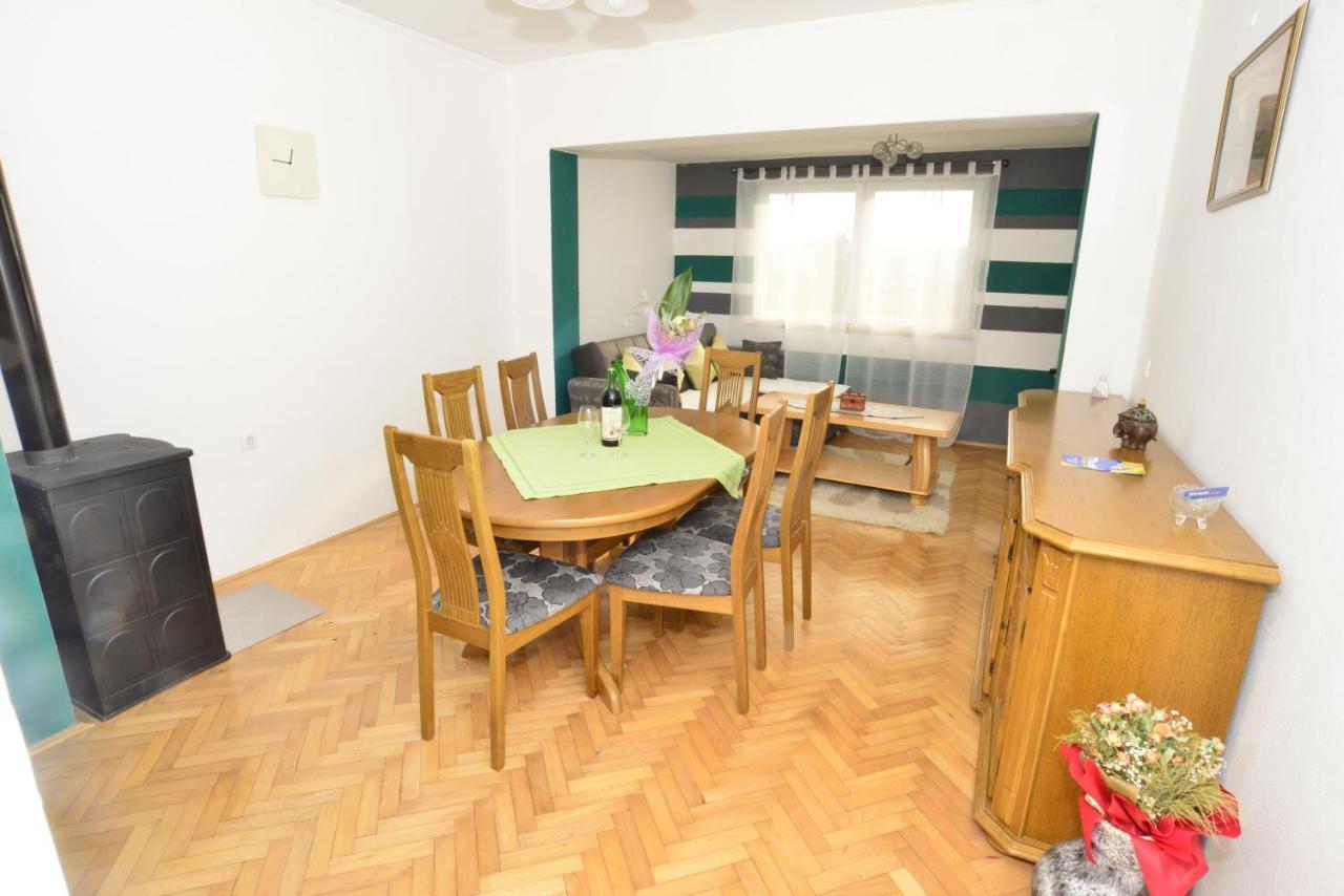 House Sarovic Διαμέρισμα Τίβατ Εξωτερικό φωτογραφία