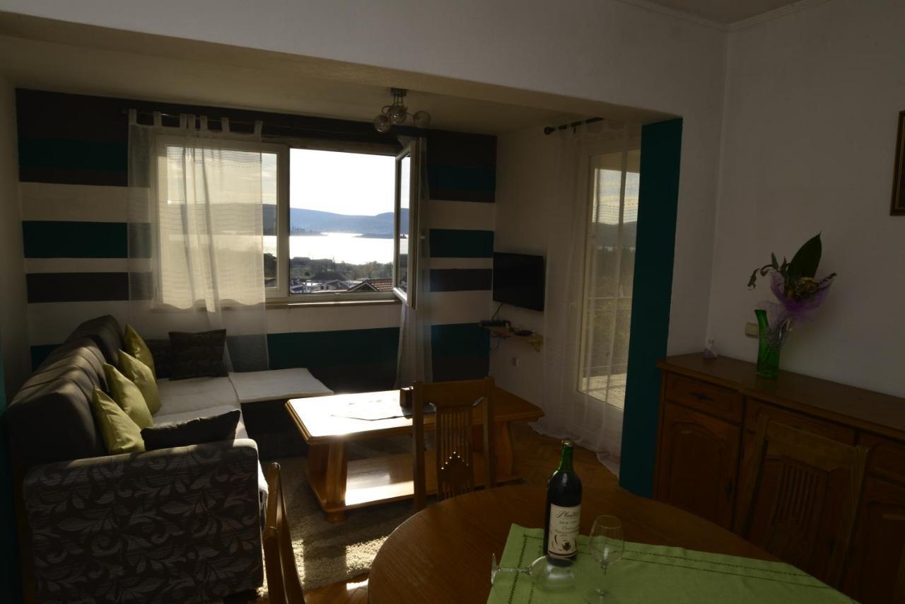 House Sarovic Διαμέρισμα Τίβατ Εξωτερικό φωτογραφία
